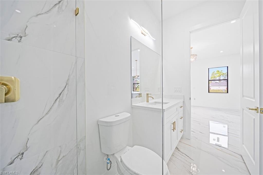1005 Sw Brenton Ave Property Photo 13
