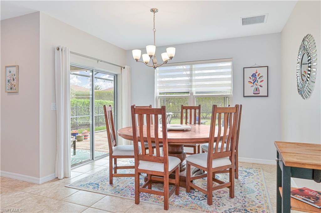 3275 Birchin Ln Property Photo 5