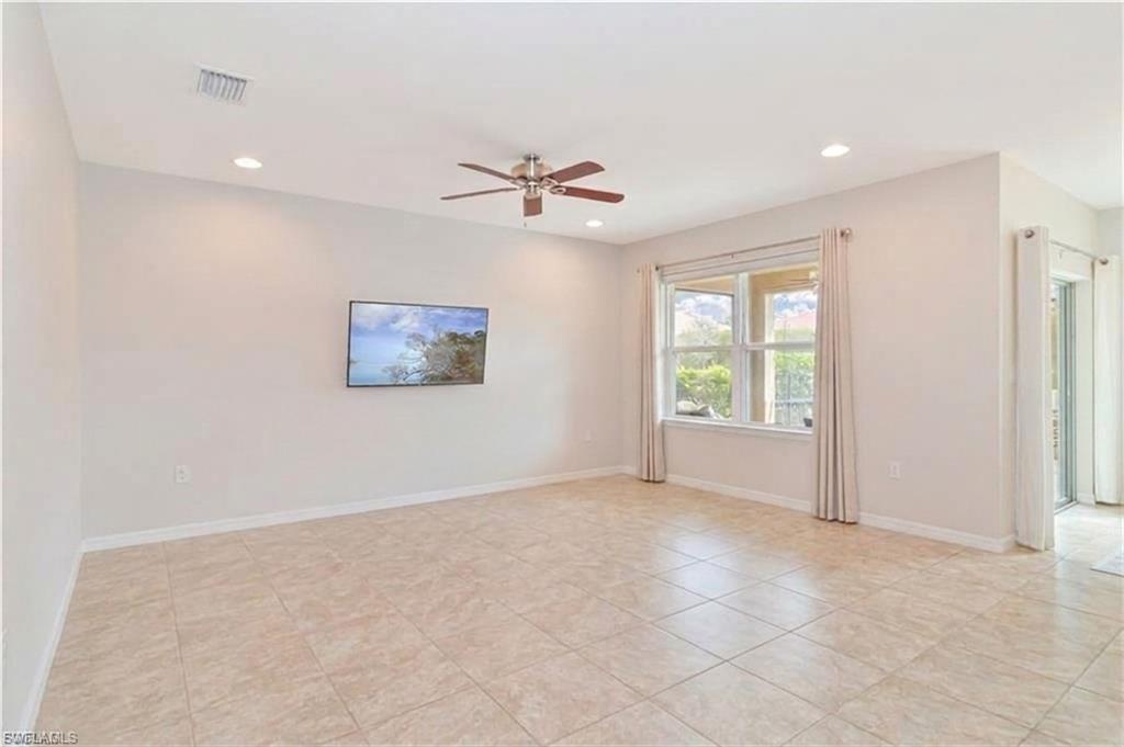 3275 Birchin Ln Property Photo 10