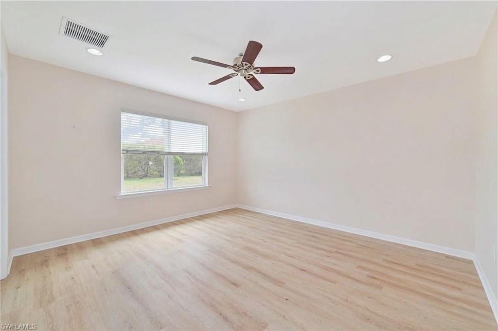 3275 Birchin Ln Property Photo 15
