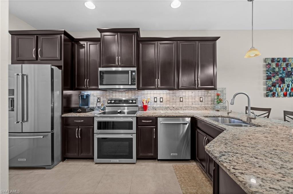 3105 Redstone Cir Property Photo 6