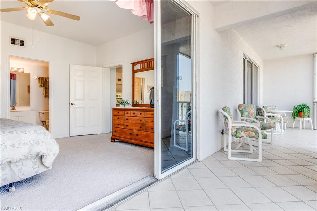 4351 Bay Beach Ln 332 Property Photo 15
