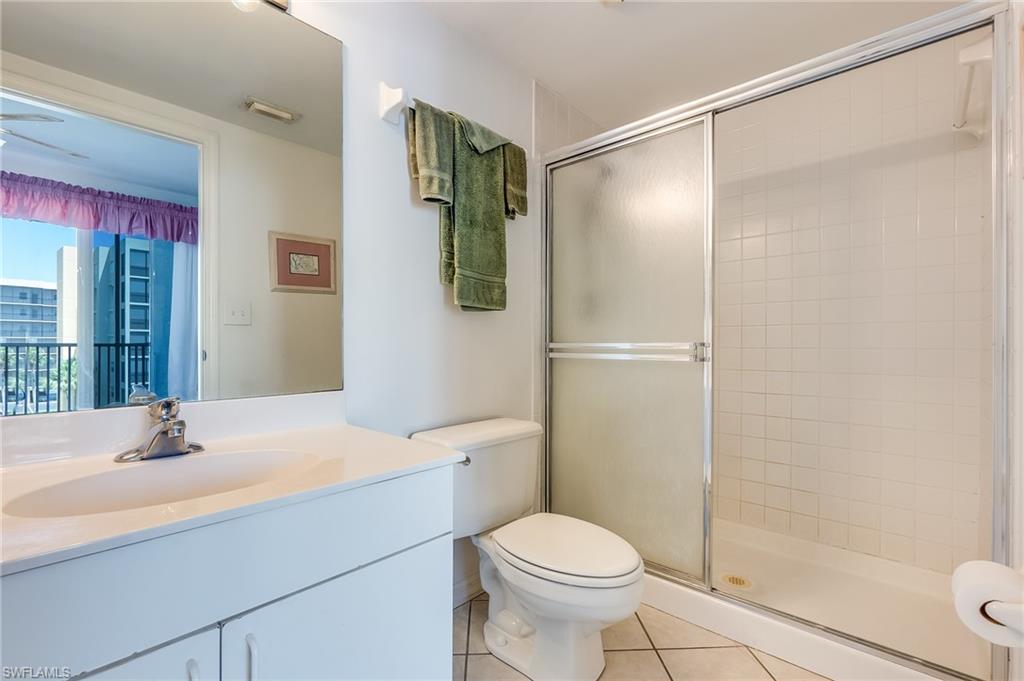 4351 Bay Beach Ln 332 Property Photo 16