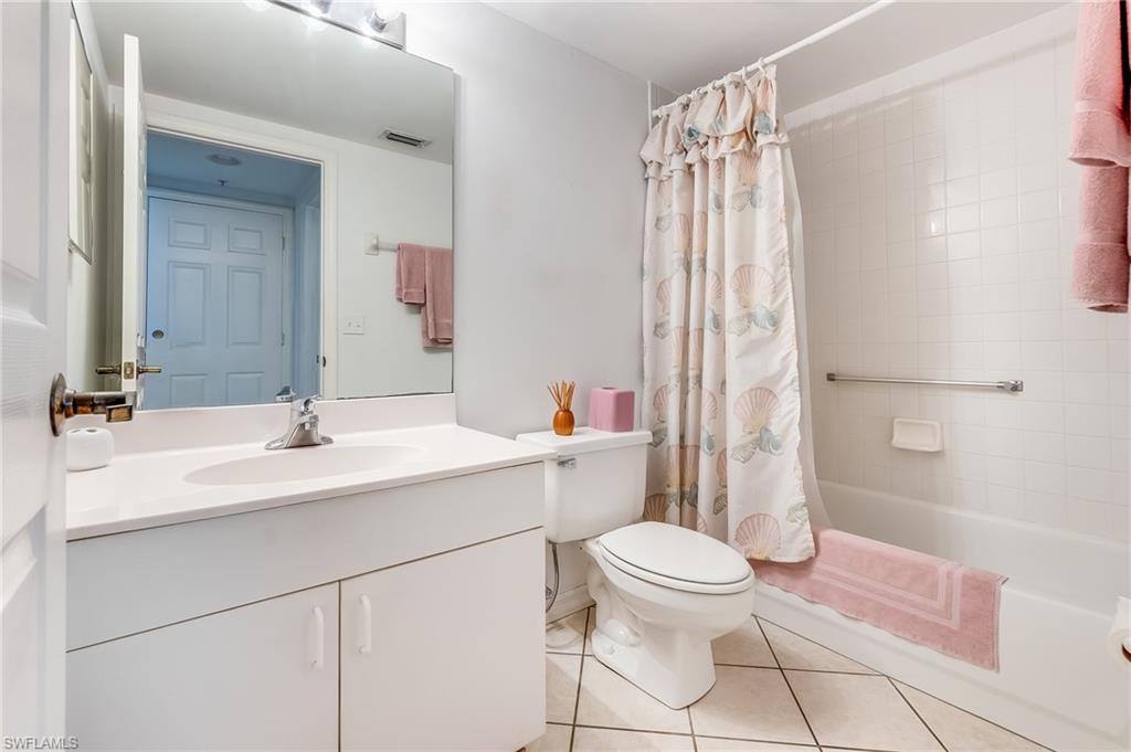 4351 Bay Beach Ln 332 Property Photo 18