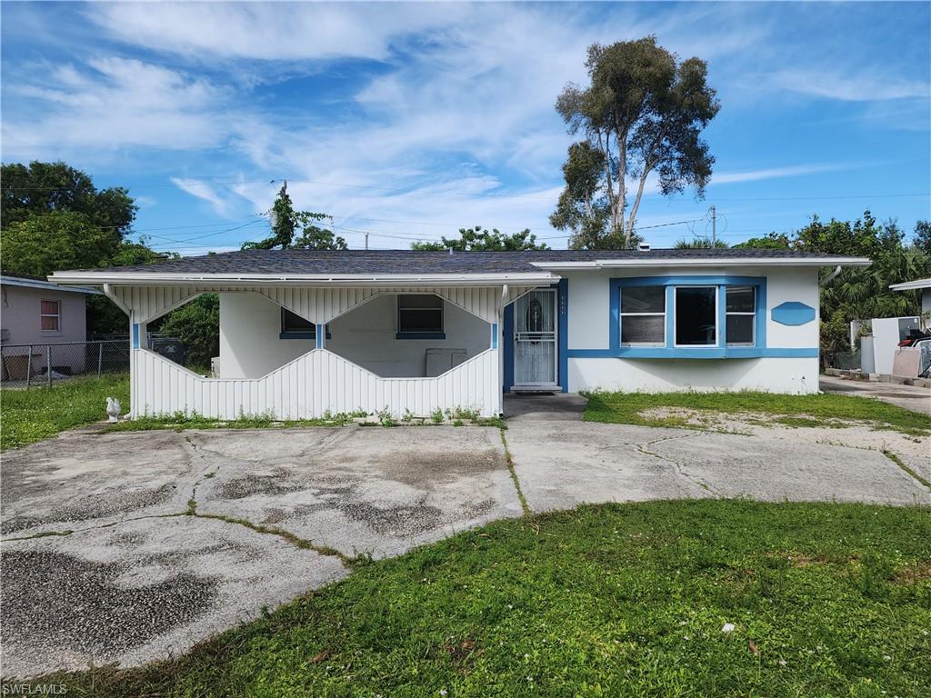 3222 Royal Palm Ave Property Photo 1