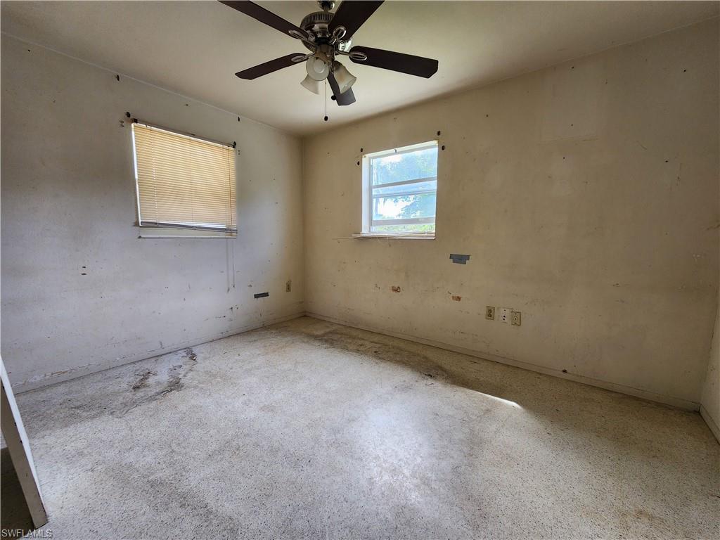 3222 Royal Palm Ave Property Photo 7