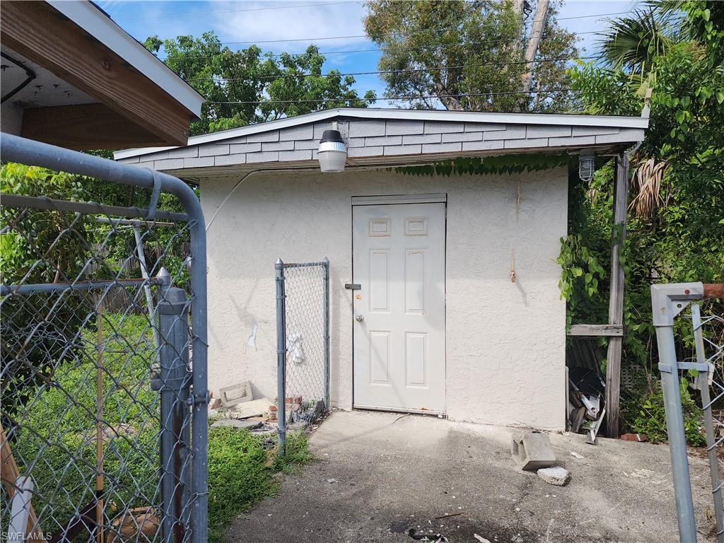 3222 Royal Palm Ave Property Photo 13