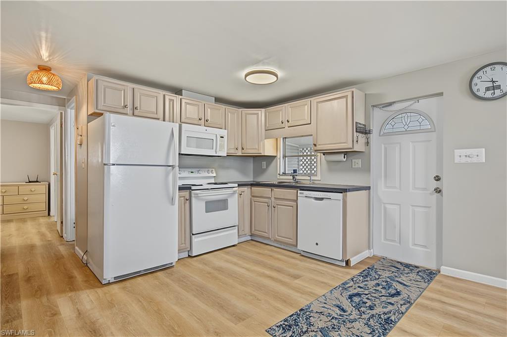 3395 Galaxy Way Property Photo 4