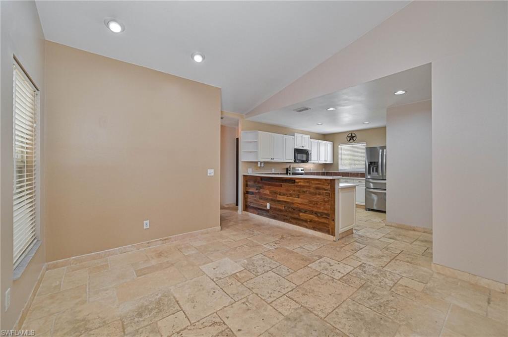 18222 Camellia Rd Property Photo 9