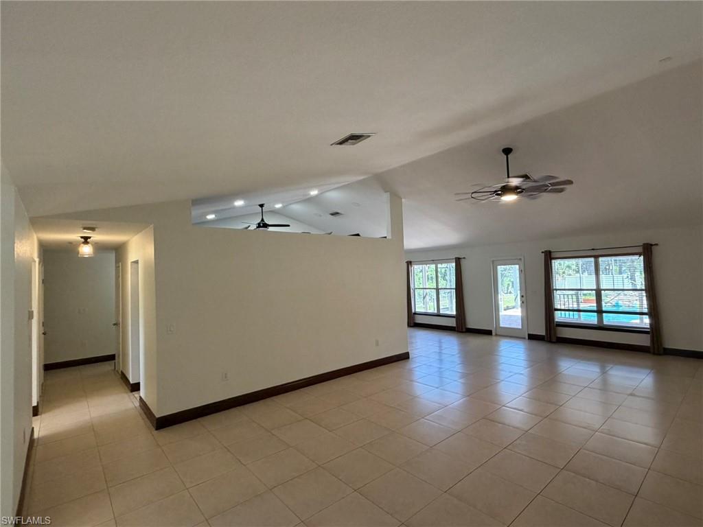 702 Calvin Ave Property Photo 32