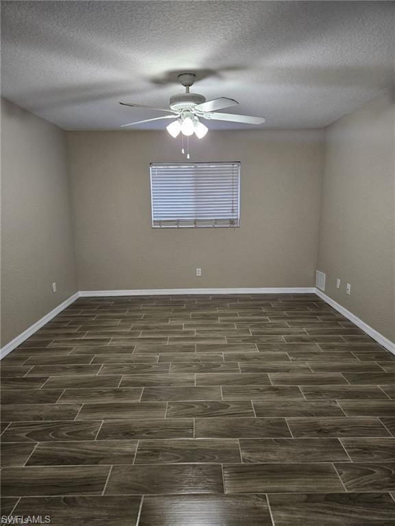 861 Chantilly St E Property Photo 5