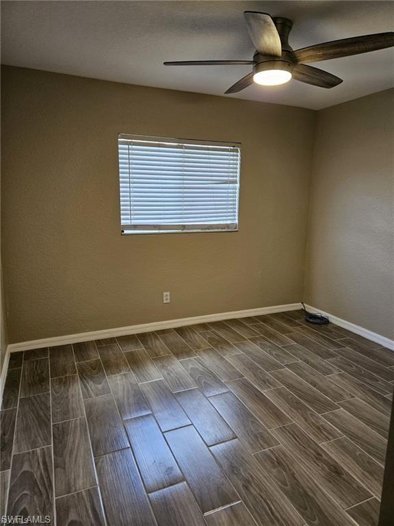 861 Chantilly St E Property Photo 8