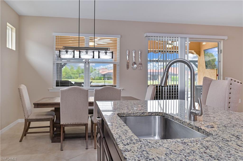 3242 Birchin Ln Property Photo 17