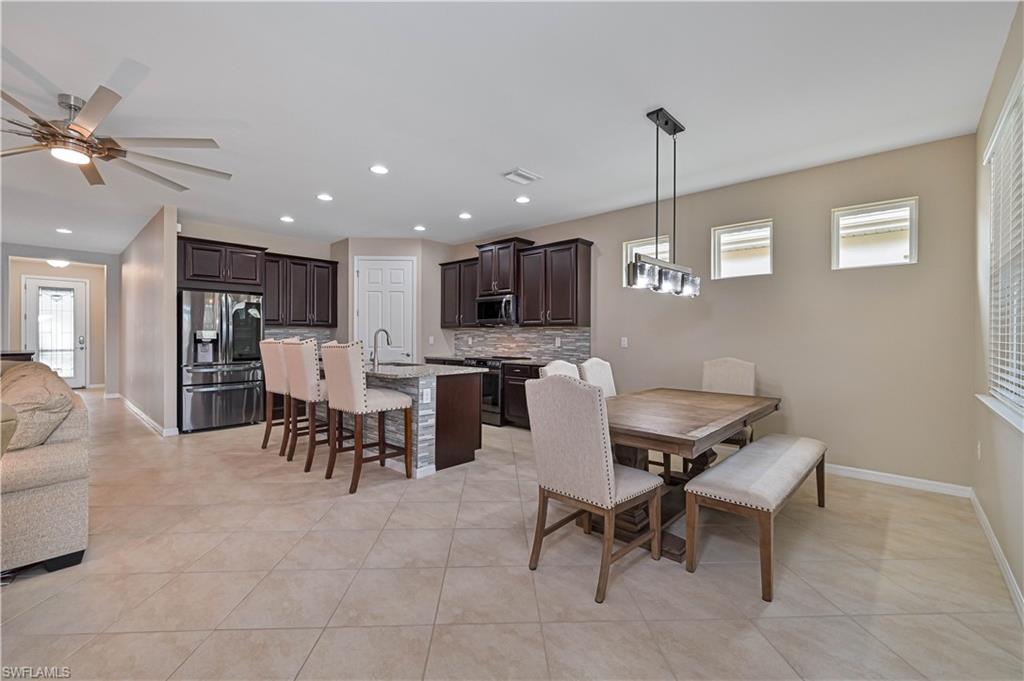 3242 Birchin Ln Property Photo 22