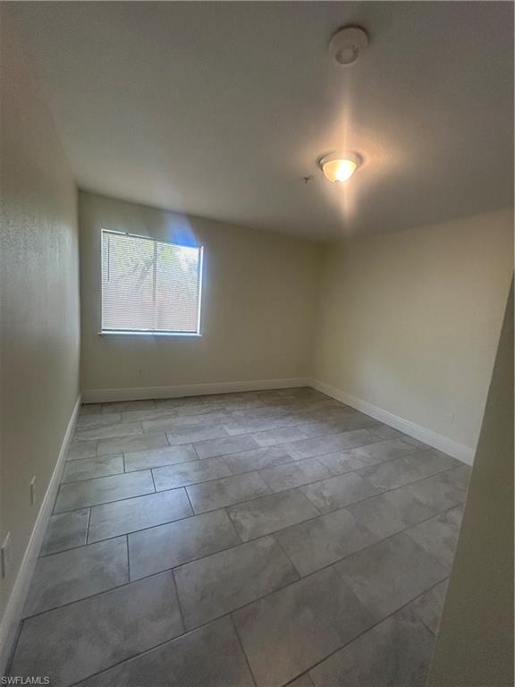 2875 Winkler Ave 511 Property Photo 12