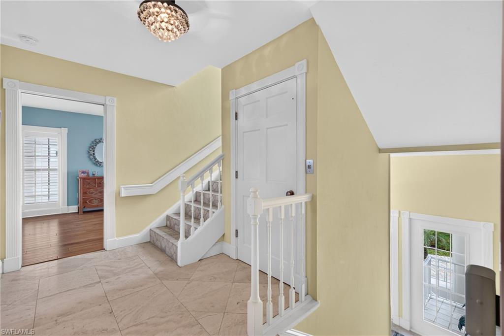 431 Bella Vista Way E Property Photo 24