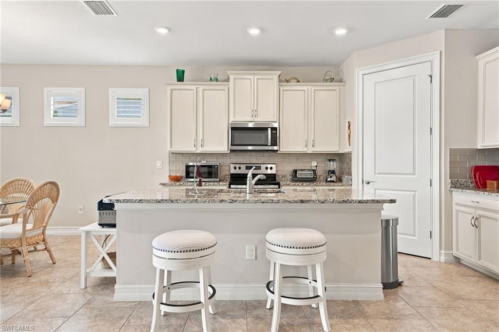 18121 Everson Miles Cir Property Photo 14
