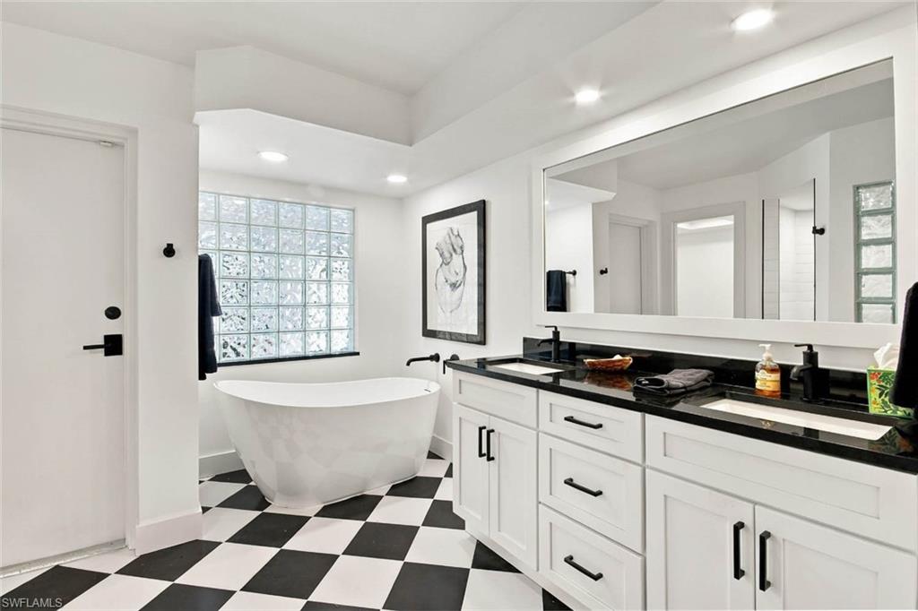 3313 W Gulf Dr 102 Property Photo 16