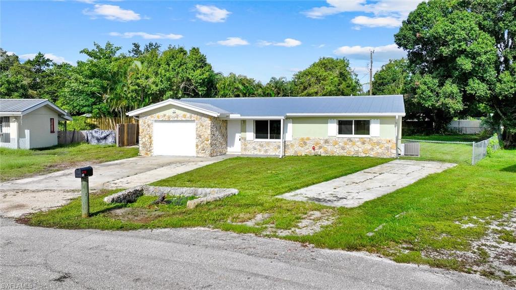 1274 Pondella Cir Property Photo 1
