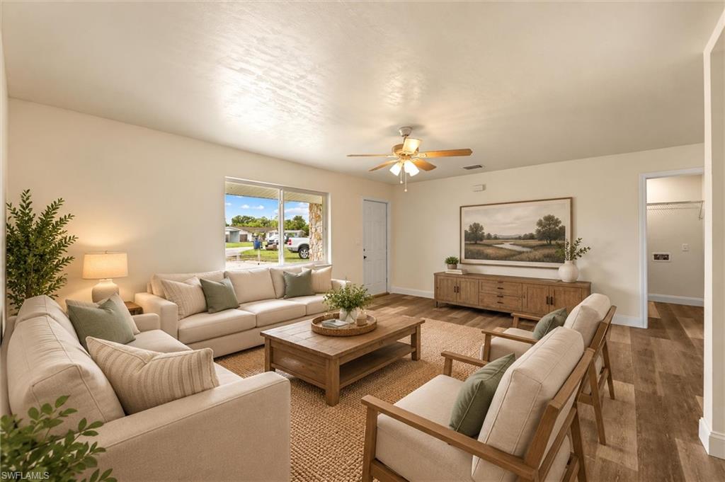 1274 Pondella Cir Property Photo 9