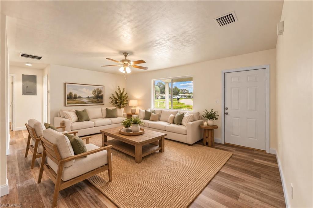 1274 Pondella Cir Property Photo 11
