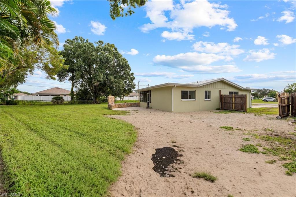 1274 Pondella Cir Property Photo 35