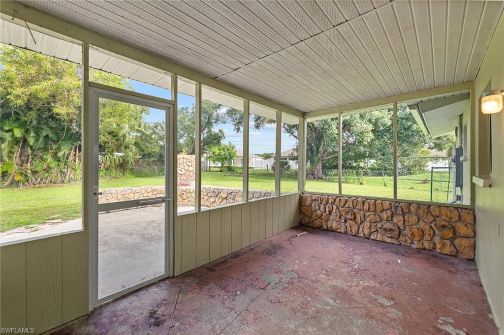 1274 Pondella Cir Property Photo 38