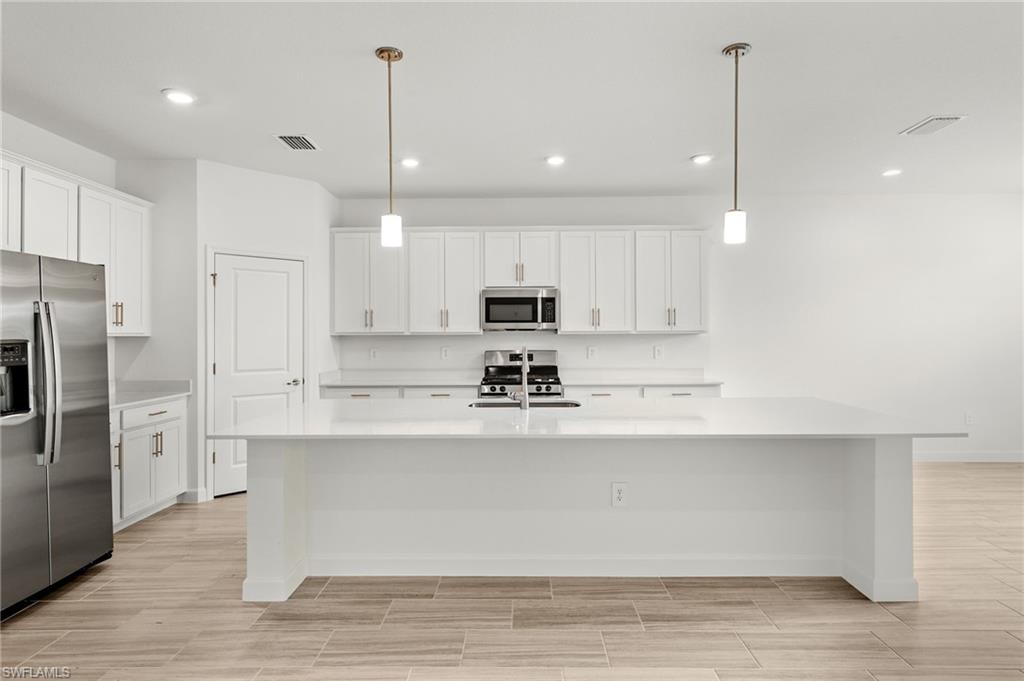 15263 Jadestone Dr Property Photo 3