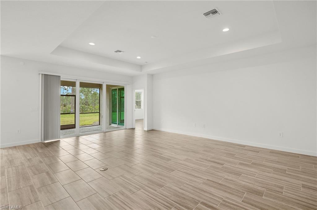 15263 Jadestone Dr Property Photo 9