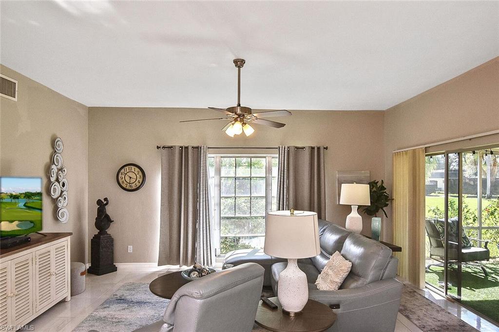4 Park Lane Cir Property Photo 6