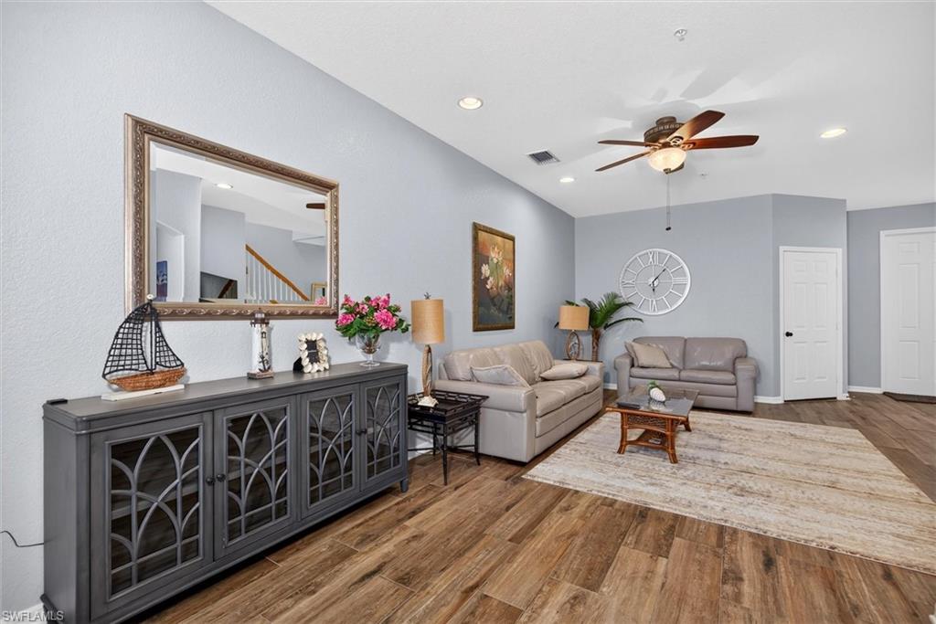 3231 Cottonwood Bend 303 Property Photo 8