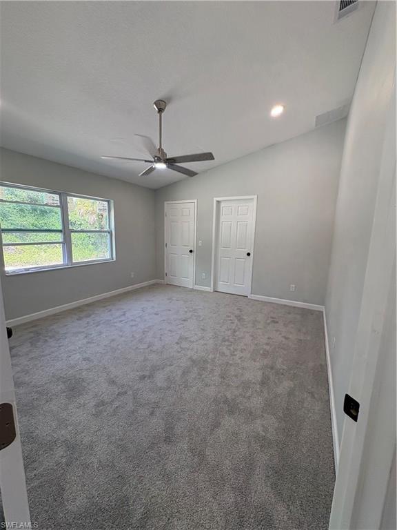 1581 New London St Property Photo 7