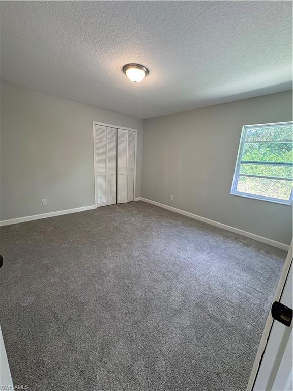 1581 New London St Property Photo 13