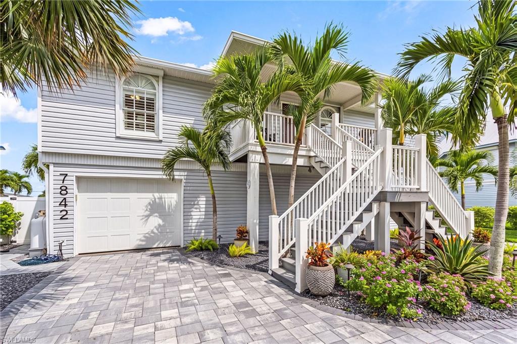 7842 Buccaneer Dr Property Photo 4