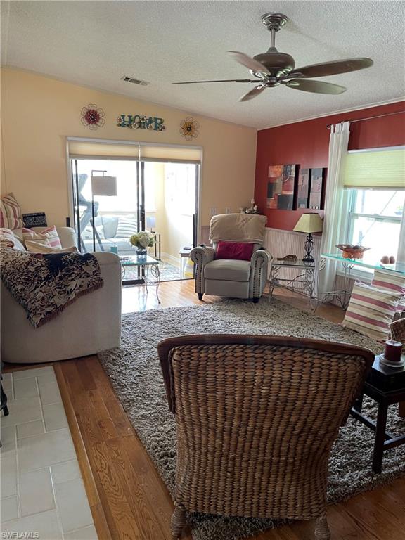 5029 Gulfgate Ln Property Photo 25
