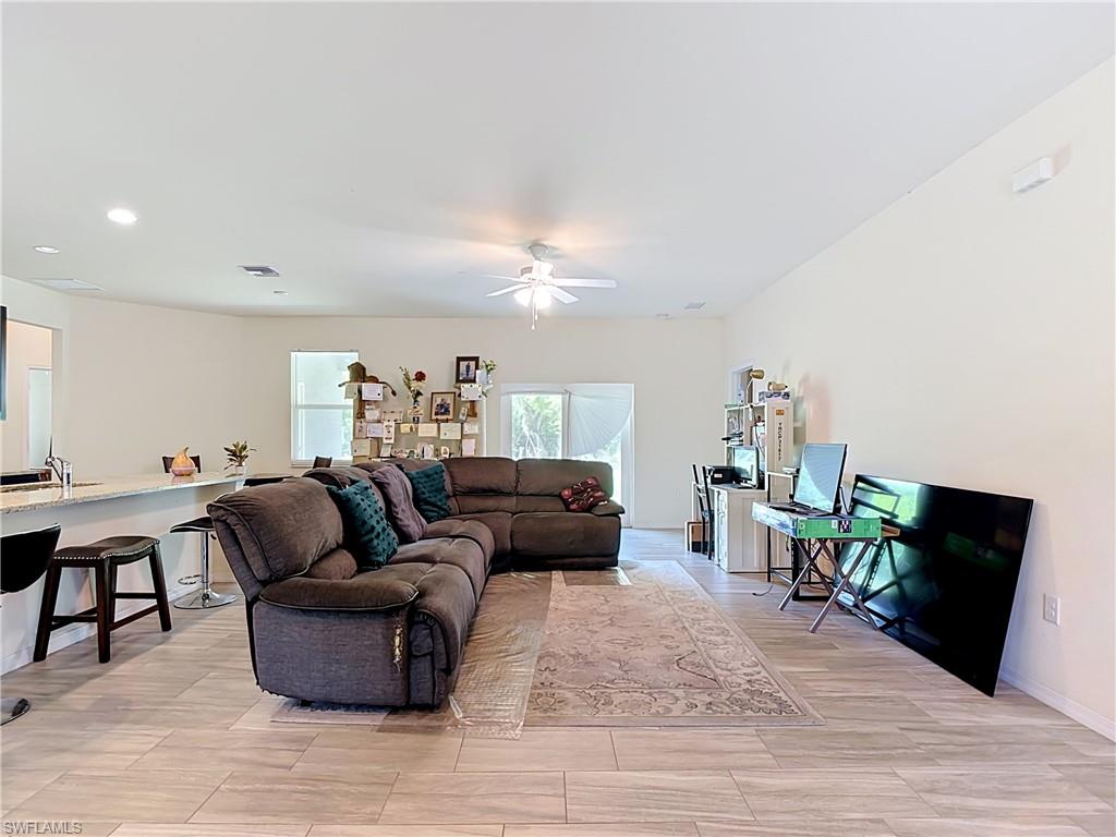 6027 Acorn Cir Property Photo 8