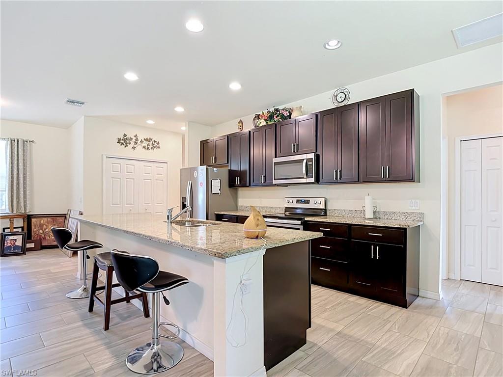 6027 Acorn Cir Property Photo 18