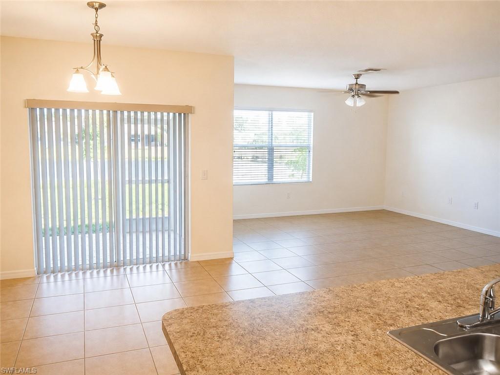 2625 Manzilla Ln Property Photo 8