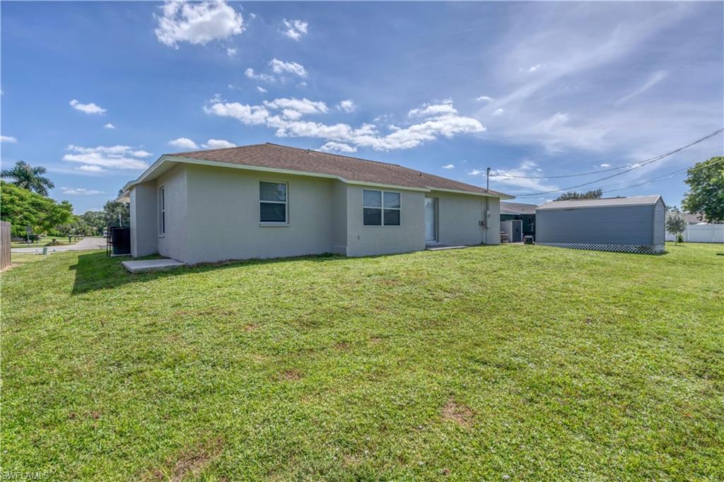 17196 Lee Rd Property Photo 4
