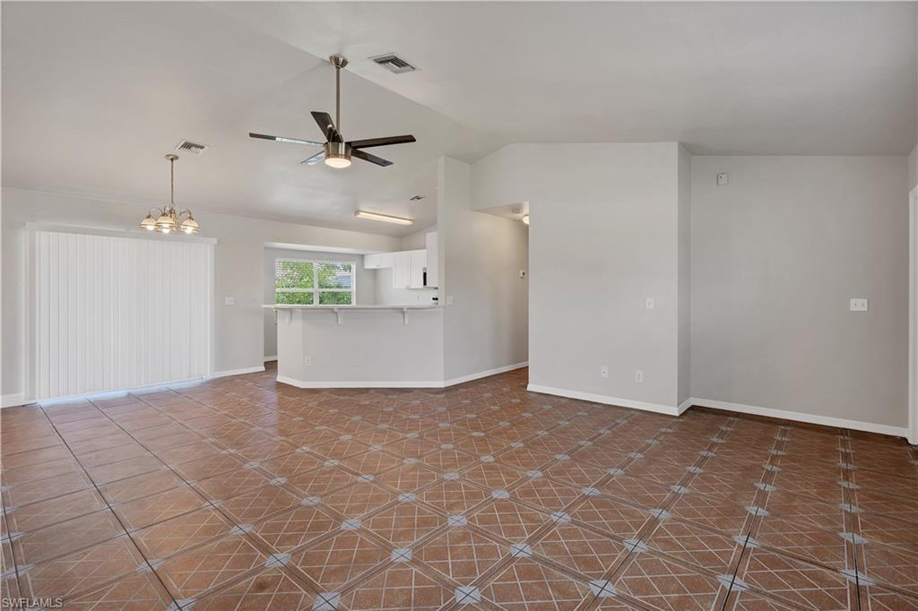 17196 Lee Rd Property Photo 6