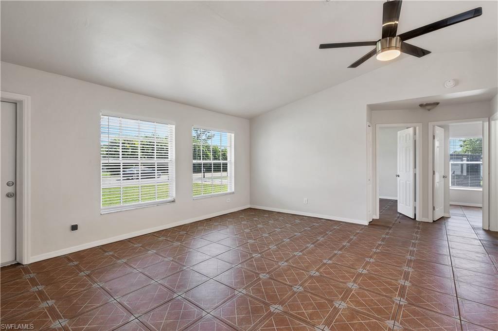 17196 Lee Rd Property Photo 8