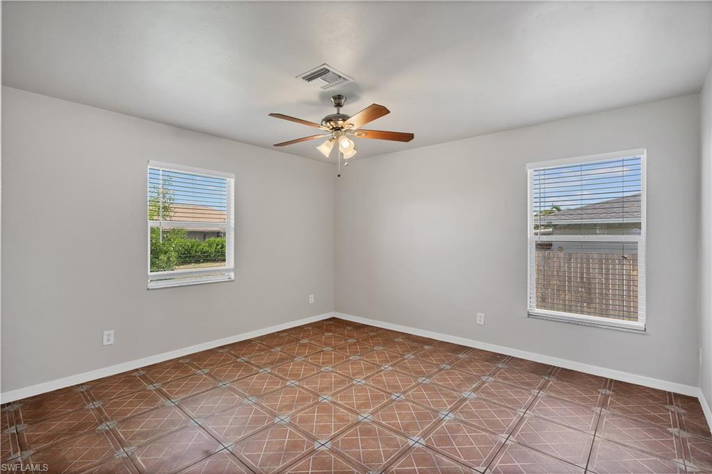 17196 Lee Rd Property Photo 13