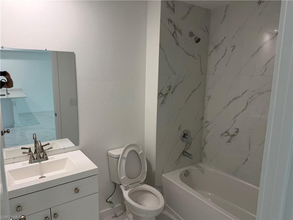 3511/3513 Sw 15th Pl Property Photo 8