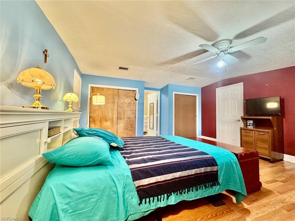 4715 Nottingham Dr Property Photo 2