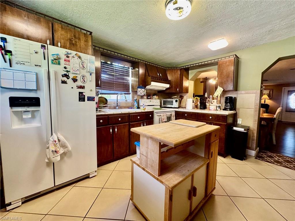 4715 Nottingham Dr Property Photo 4