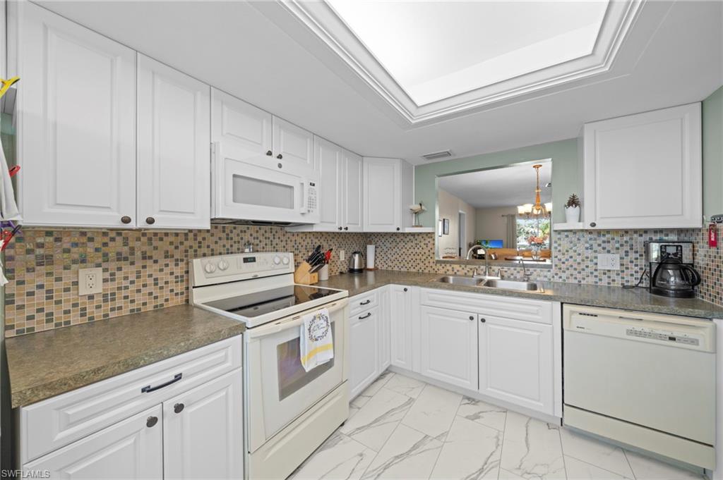 7068 Nantucket Cir 7 Property Photo 2