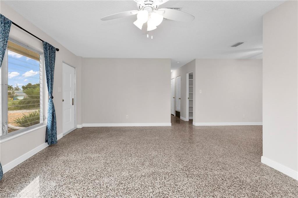 6235 Columbia Dr Property Photo 25