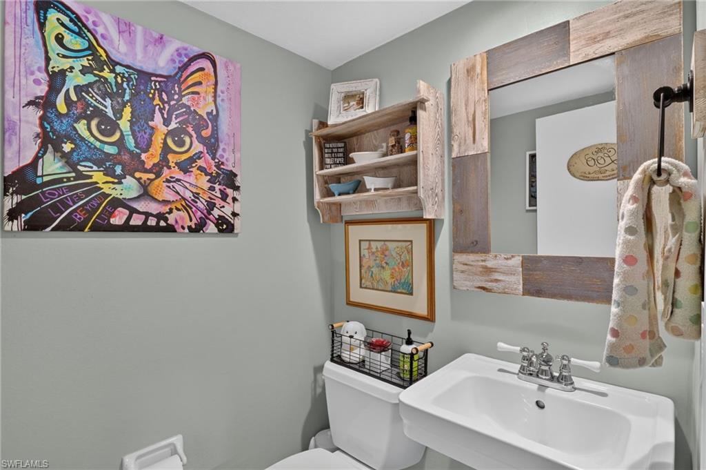 1428 Park Shore Cir 4 Property Photo 26