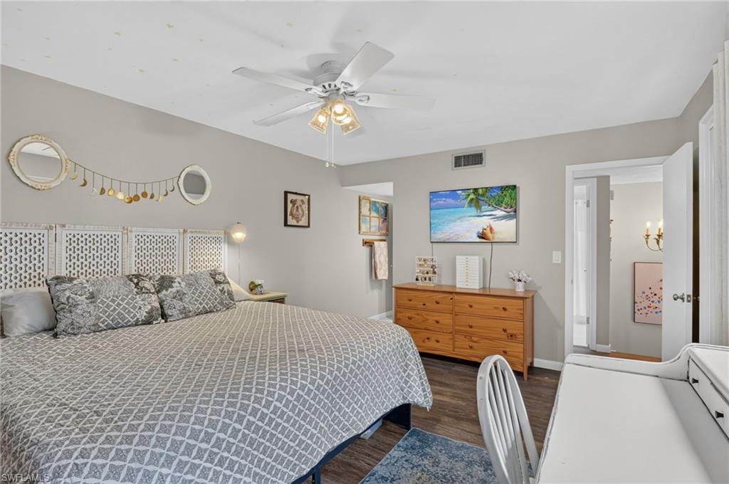 1428 Park Shore Cir 4 Property Photo 28