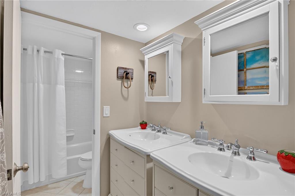1428 Park Shore Cir 4 Property Photo 29